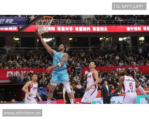 北京首钢与浙江广厦队激战正酣谁能在这场对决中笑到最后